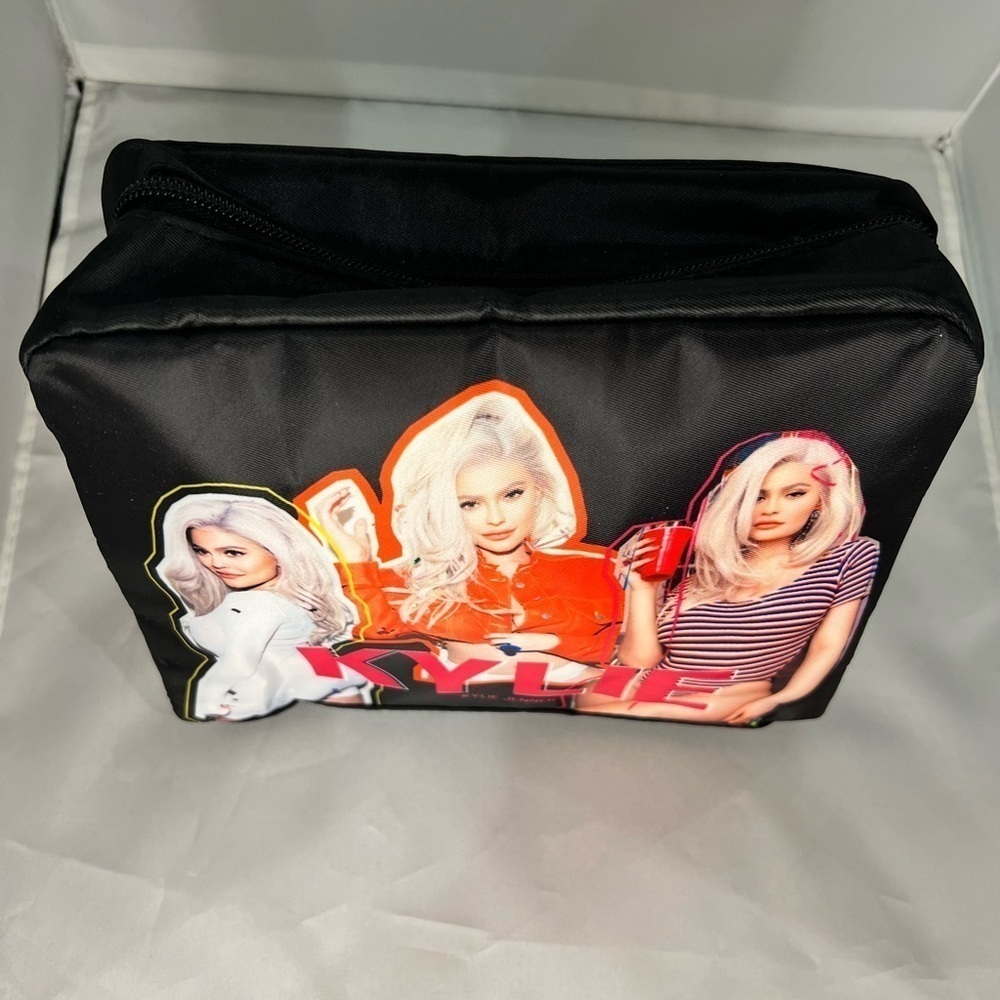 Kylie Cosmetics Limited Edition 21st Birthday Black Cosmetic Bag - Picture 5 of 11
